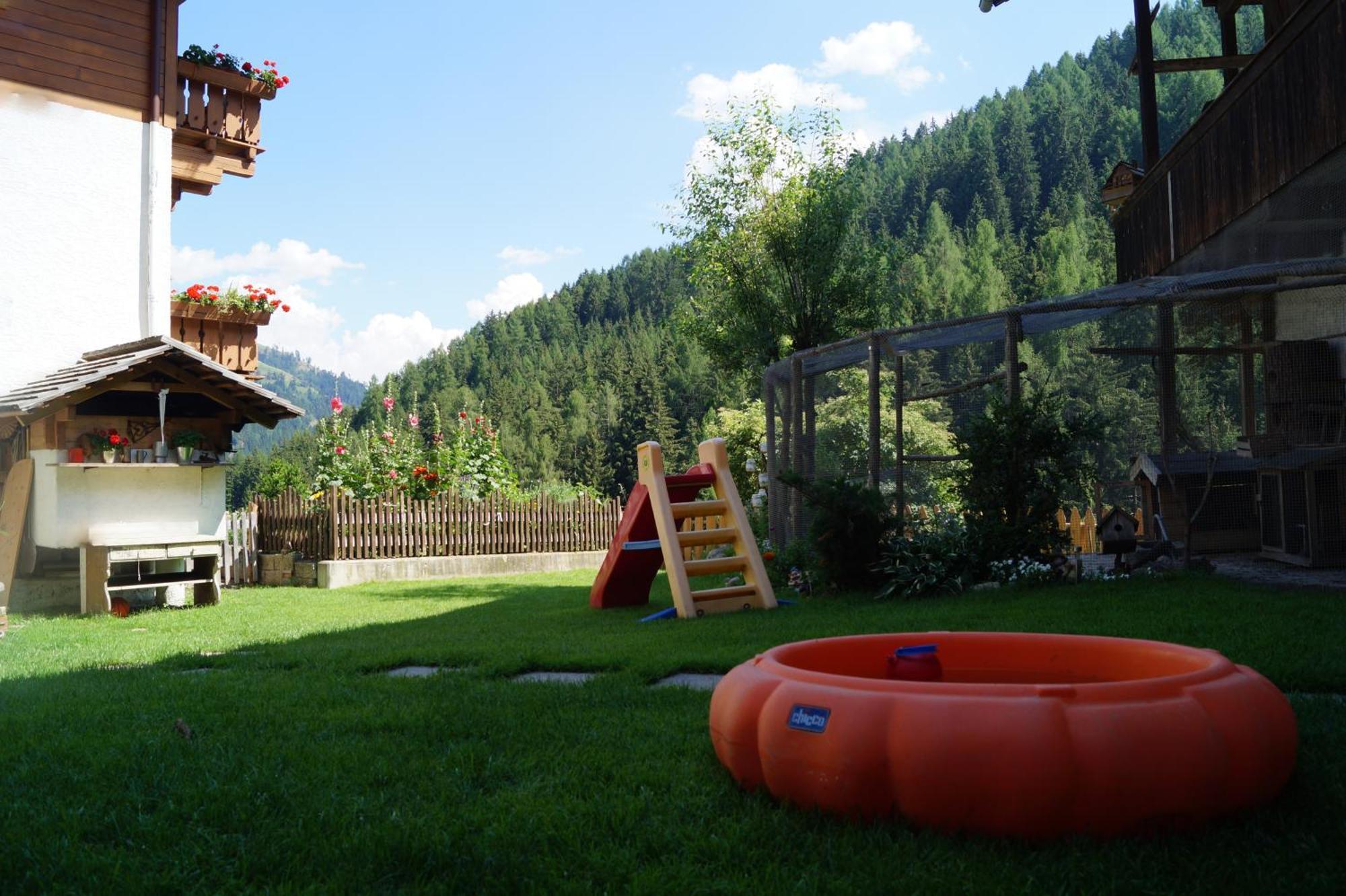 Thalerhof Apartman San Lorenzo di Sebato Kültér fotó